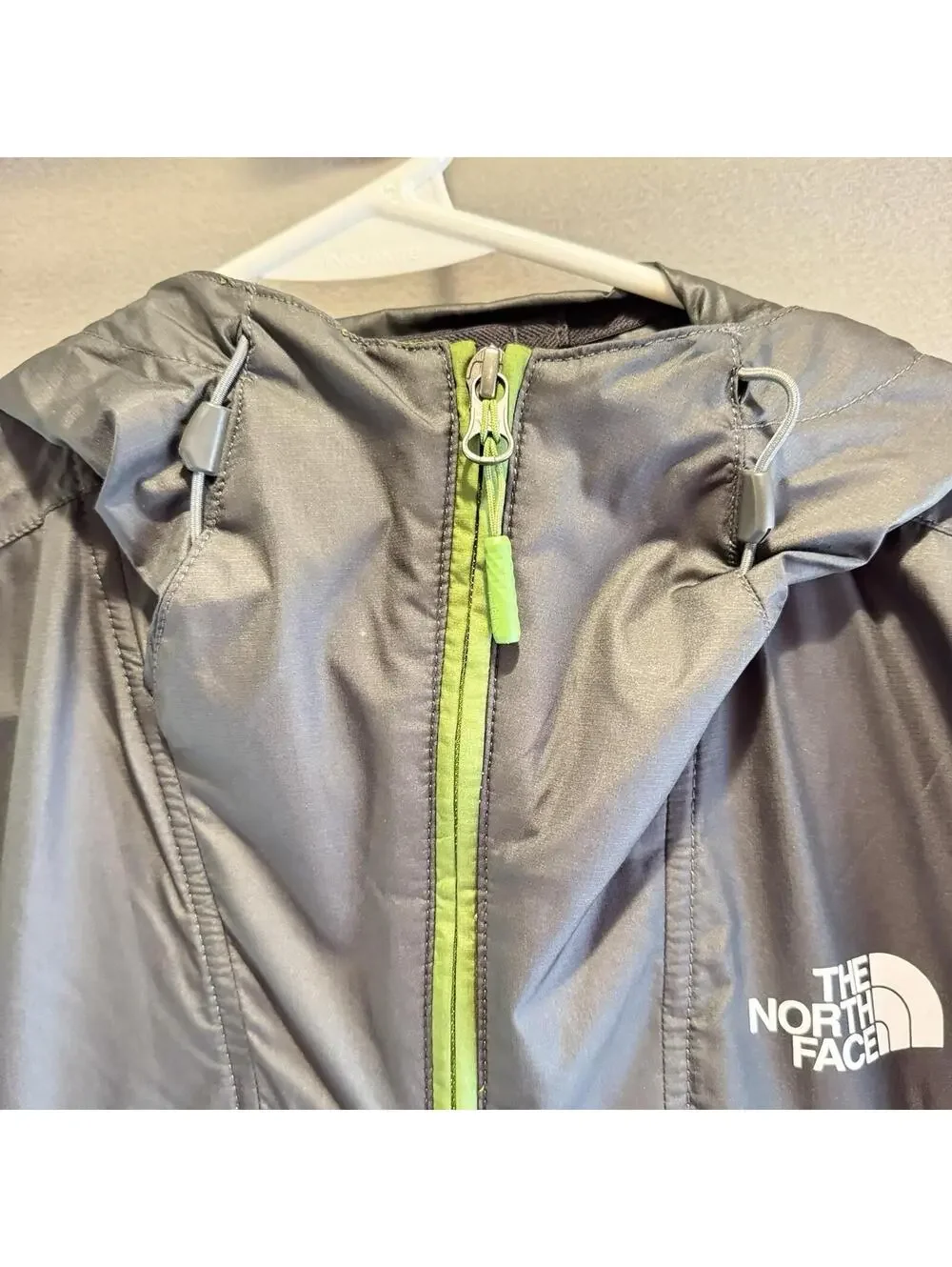The North Face Men's Fanorak Windwall Windbreaker Jacket Green Gray Size Small